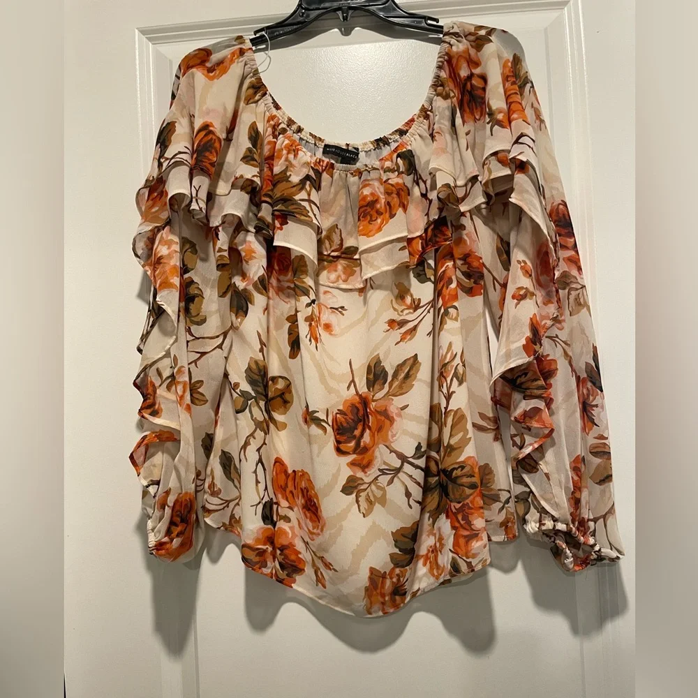 White House Black Market Floral Ruffle Blouse - Picture 3 of 4